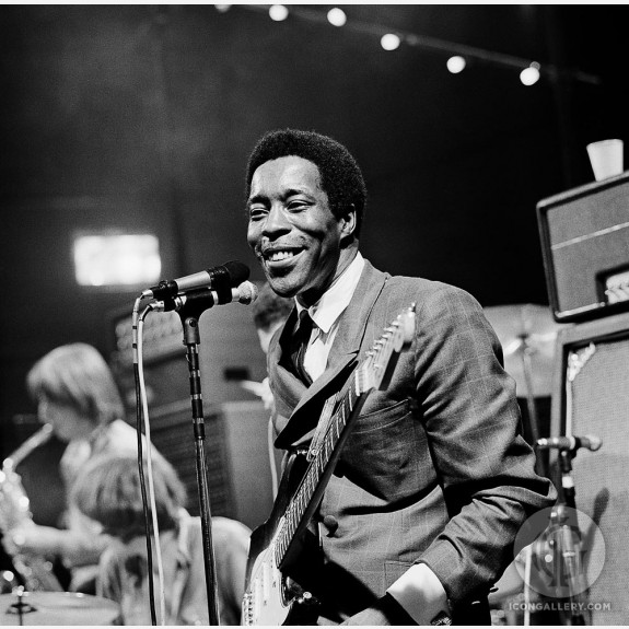 Buddy Guy by Gered Mankowitz