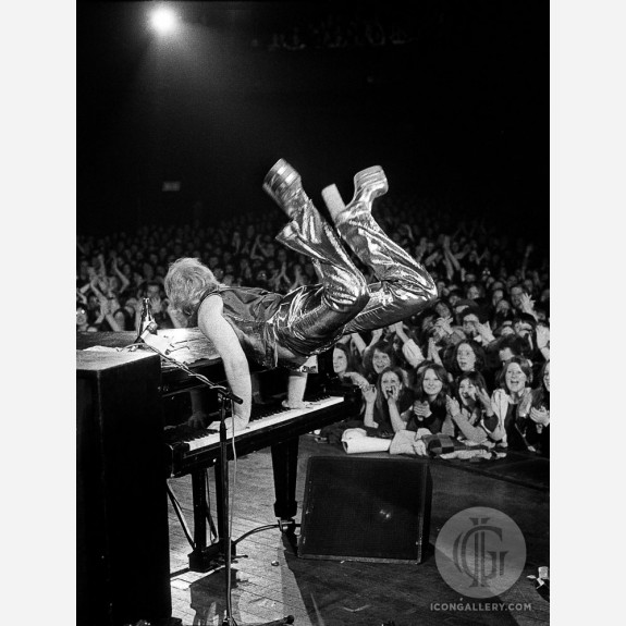 Elton John by Barrie Wentzell