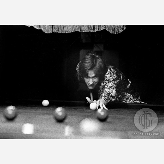 Ray Davies of the Kinks by Barrie Wentzell