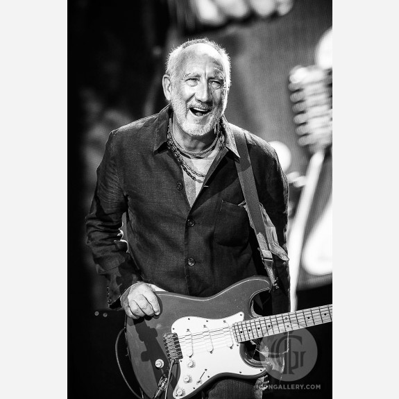 Pete Townshend of the Who by Jérôme Brunet